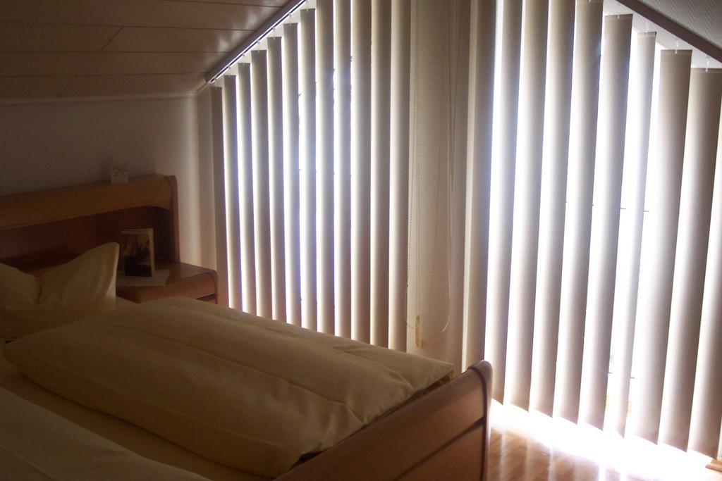 Hotel Garni Zur Bergstrasse Zwingenberg  Pokój zdjęcie